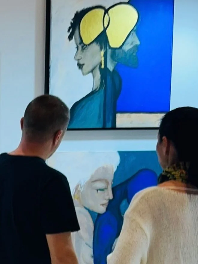 WHAT MAKES YOU STOP? ❤️

We see hundreds of images every day.

And then, sometimes&hellip;

we stop.

I quietly took this photo while two strangers were looking at my paintings.

They didn&rsquo;t know I was watching.

And I remember thinking:

This.