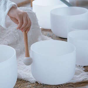 SOUND HEALING/ SOUND BATH