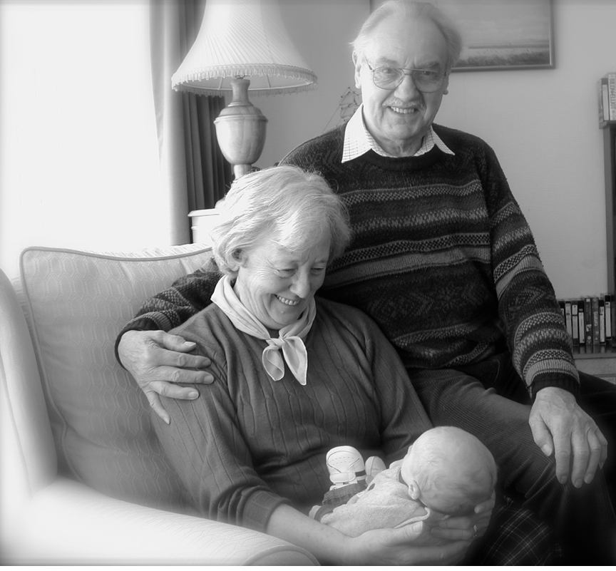 Desmond and Nancy Webb and that wonderful day with their eldest Great Grandson Sam 2002-03