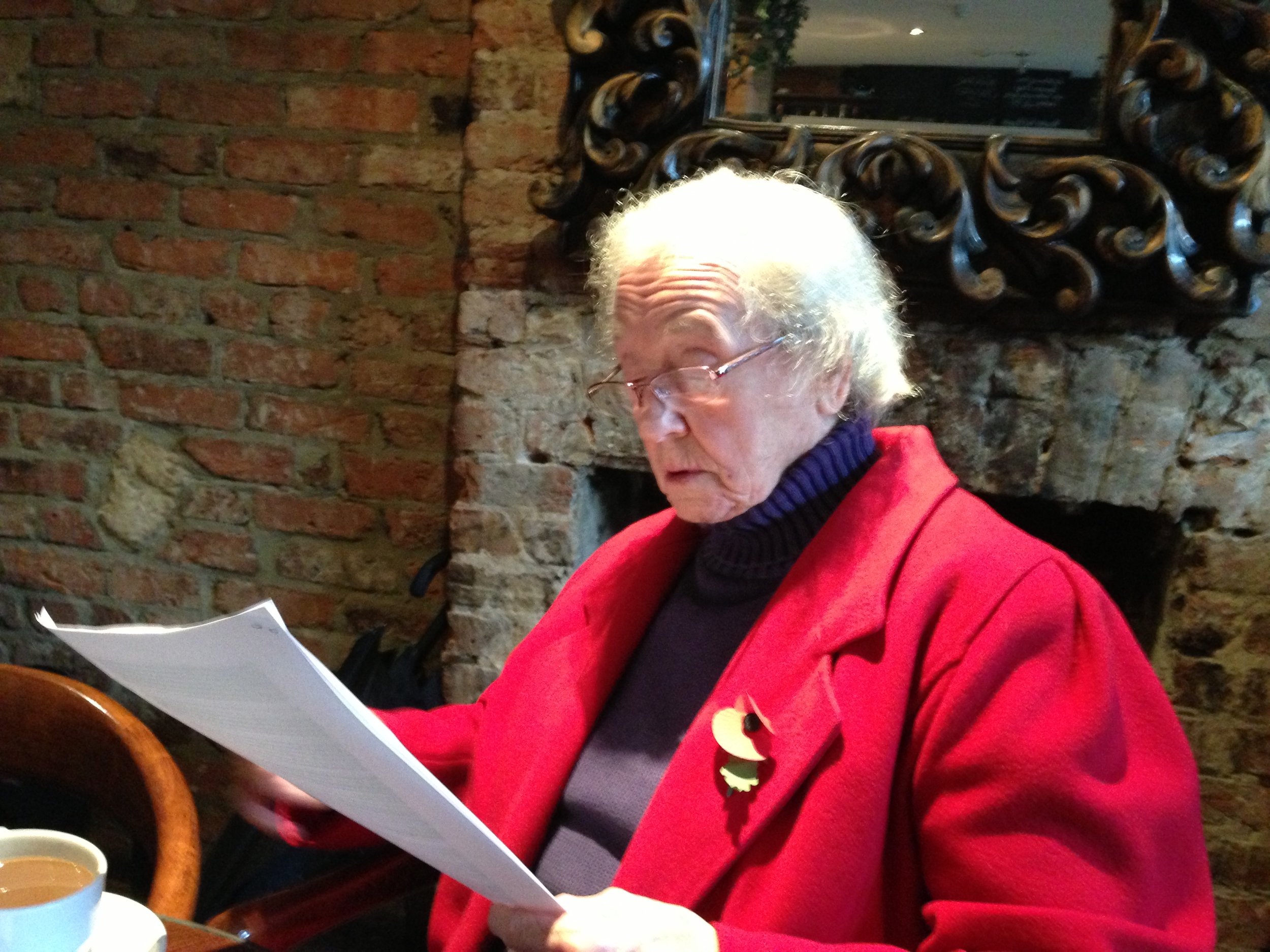 Mum 8 Nov 2013 reading Harry's crash report - Morans.JPG