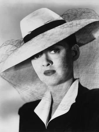 Actors - Bette Davis - Now Voyager.jpg