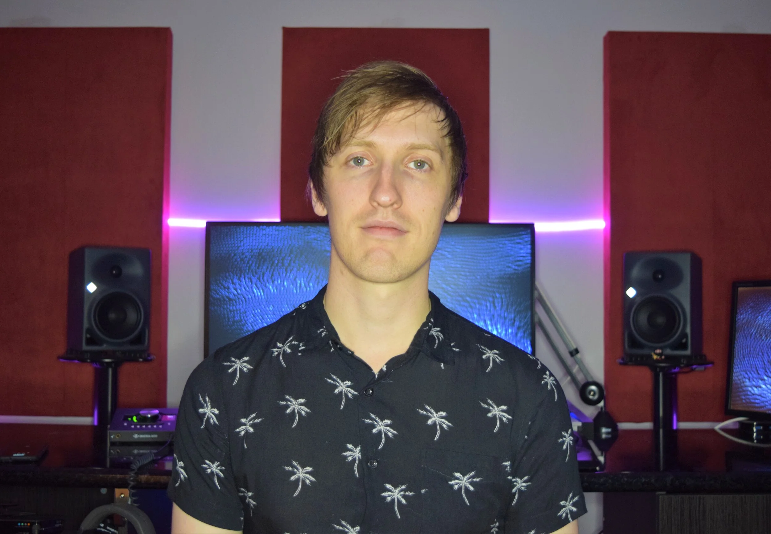 Graeme Front Blue Screen 1.jpg