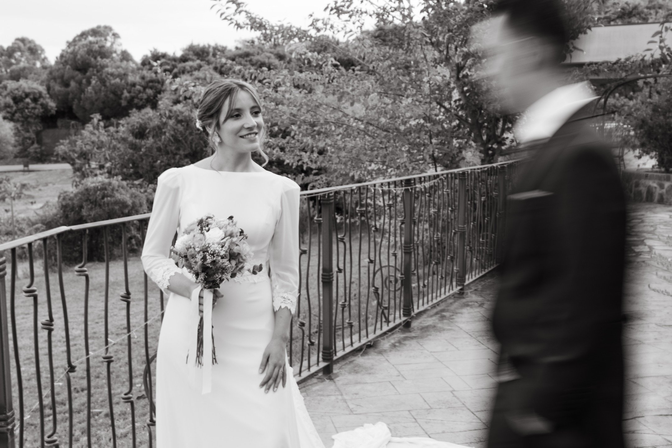 Estela &amp; Alberto 🧡 ✨ en @airengastronomiayvinos 

@estelapinor 
@albertosanchezz24 
@alma_novia 
@empireo_ar
@ortizfloresyeventos_
@irenegarciadesigner

#fotografosdeboda #fotografosdebodas #bodastoledo #bodastalavera #almanovia #weddingphotogra