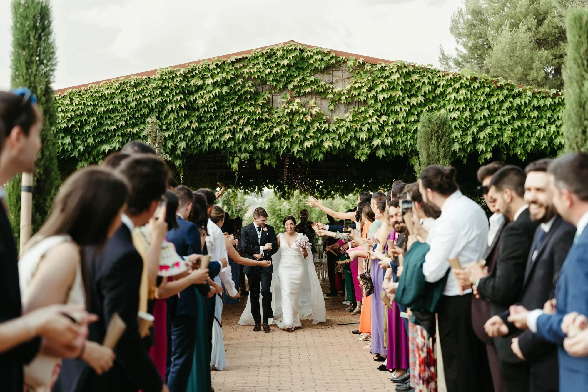 Fotógrafo de bodas en Toledo capturando una boda en el Cigarral del Ángel
