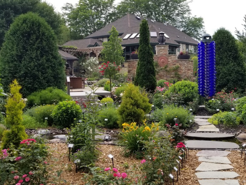 National Knockout Day Celebration and Open Garden to benefit Milwaukee PBS