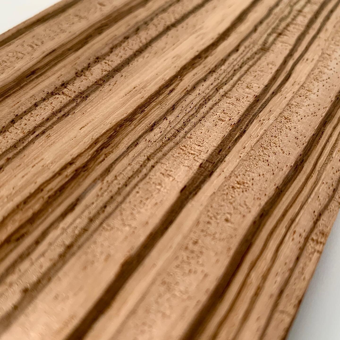 Dreamy Brazilian Zebrawood🖤🤍Wonder what I should make with it...