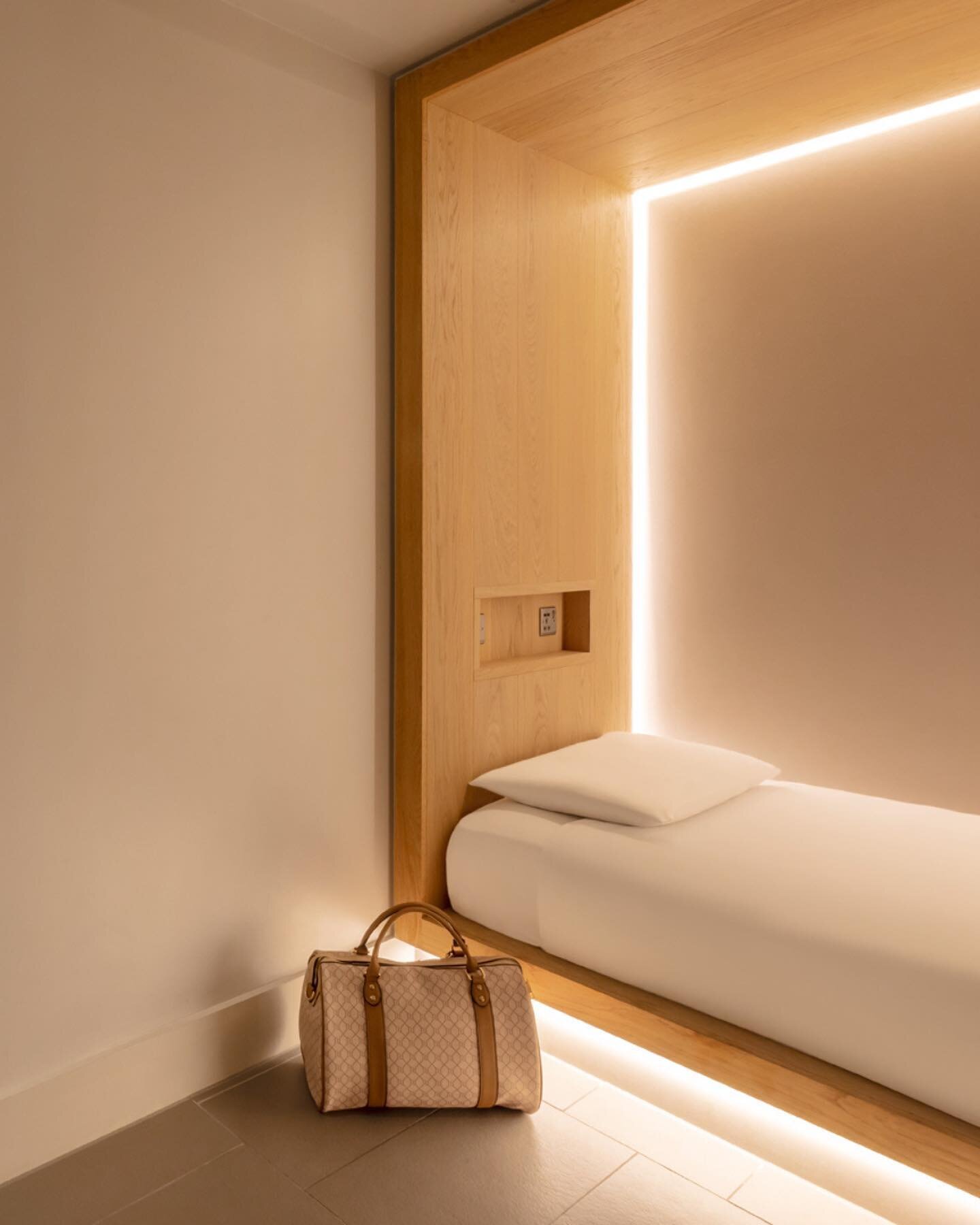 Designed with the sole purpose of promoting sleep, health, and wellbeing, our Zedwell cocoons offer optimum conditions for a good night&rsquo;s rest. With noise-reducing walls, no gadgets or TVs, circadian lighting, filtered air and our lavender and 