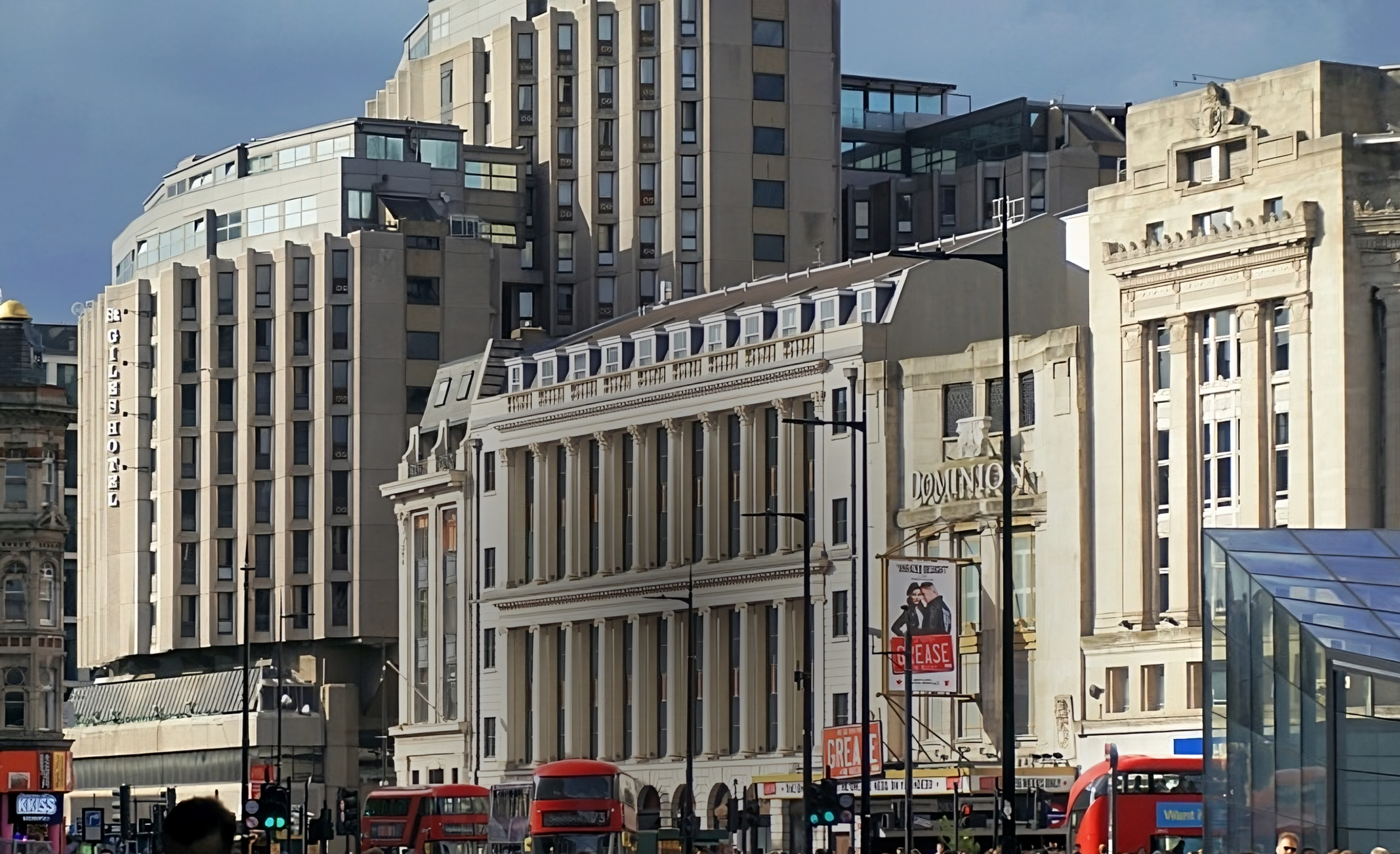 Zedwell Tottenham Court Road Hotel in London Zedwell Tottenham Court Road Hotel in London
