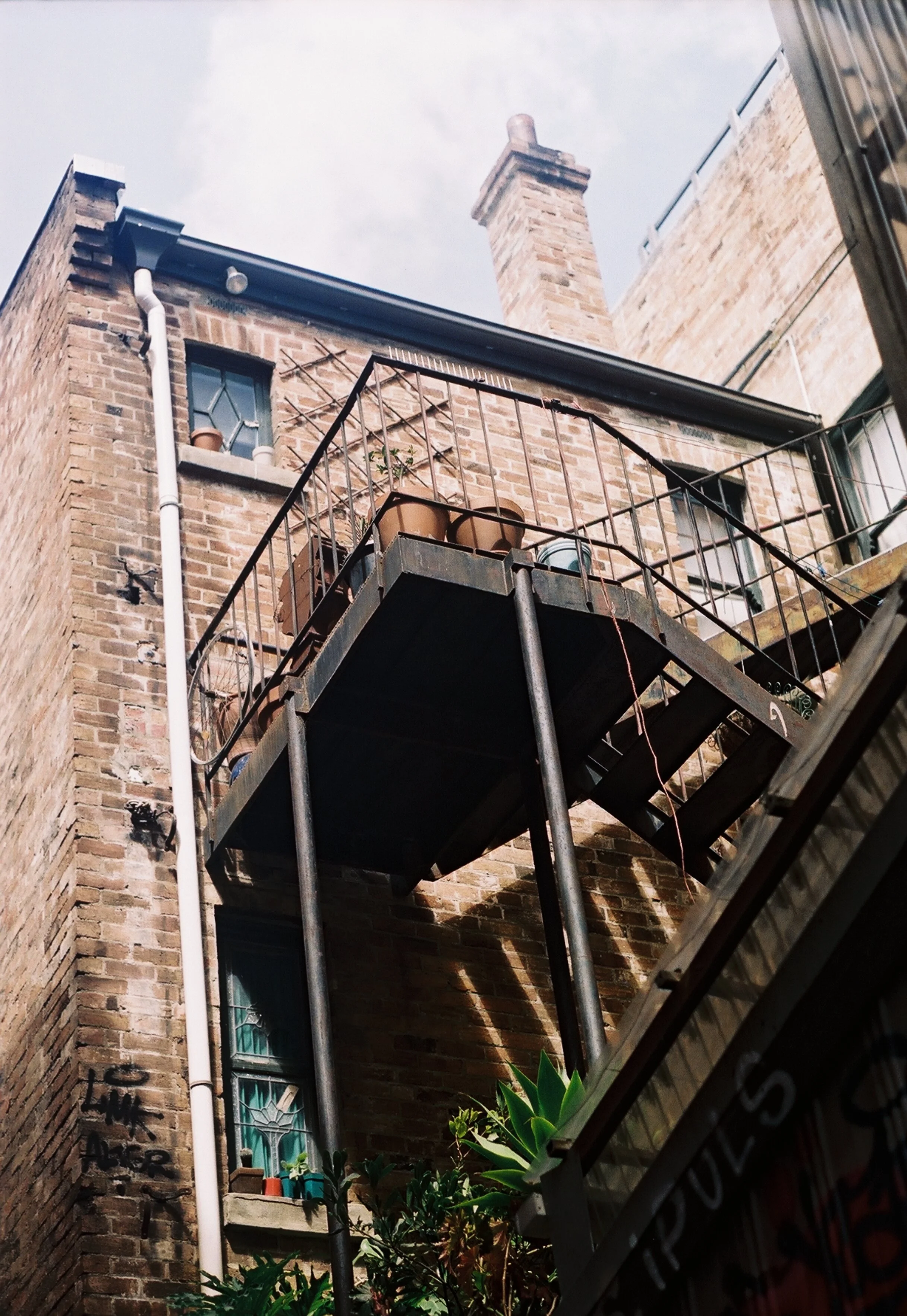 R1-02819-012A.JPG