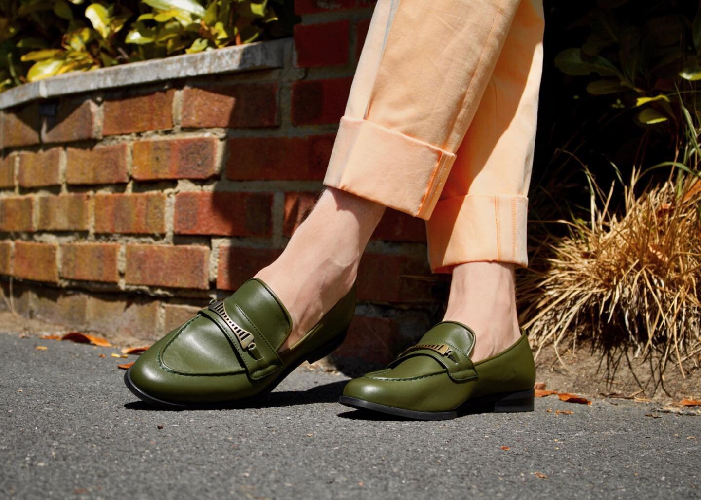 Explore summer comfort with our British made cactus leather loafers with unique breathability and moisture control. 

.
.
.
.
.
.
.
.
.
.
.
#sustainablefashion #pennyloafers #FootwearFashion #loafershoes #loafers #madeinbritain #handcrafted #cactusle