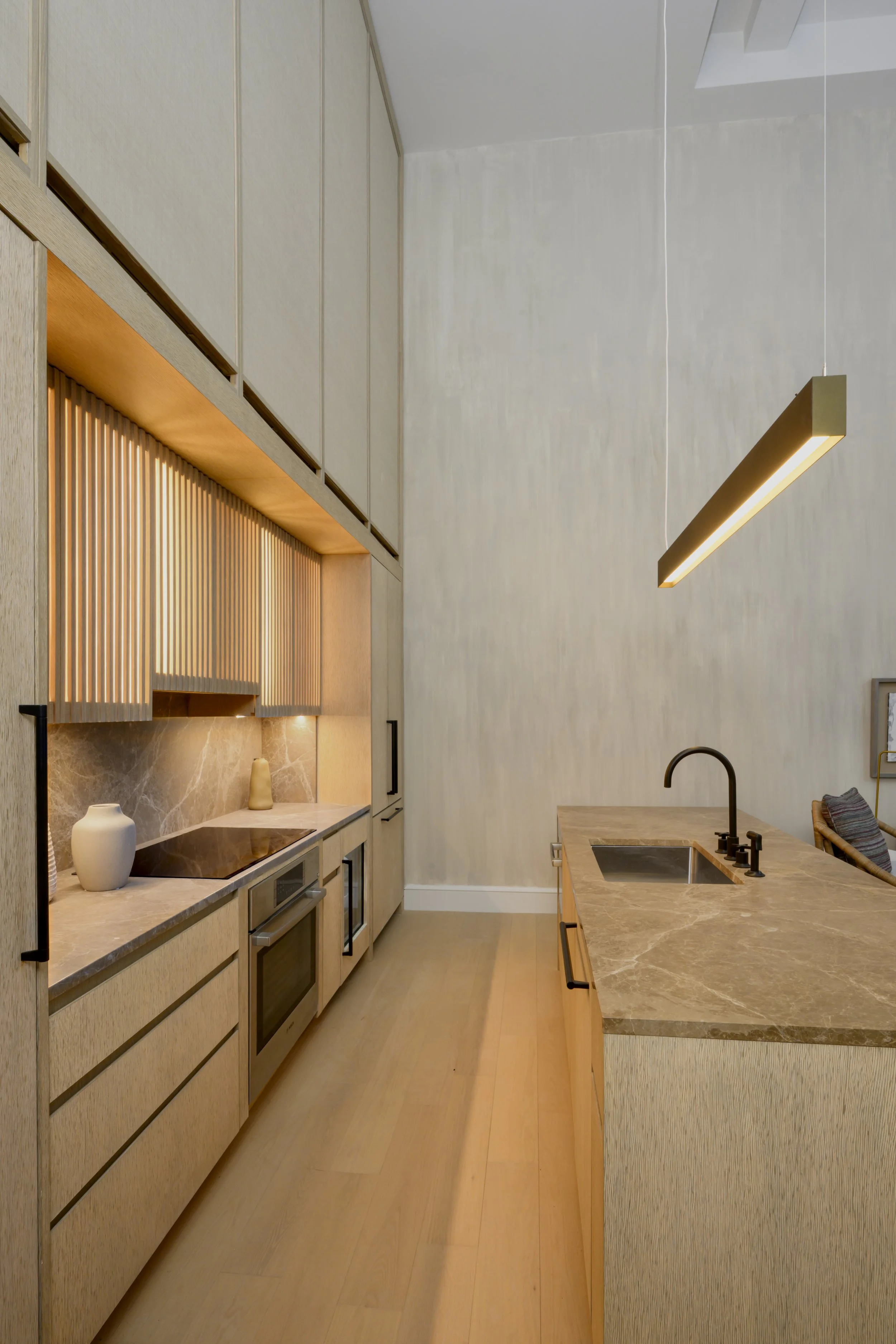 140_W_57_Interior_F4.jpg