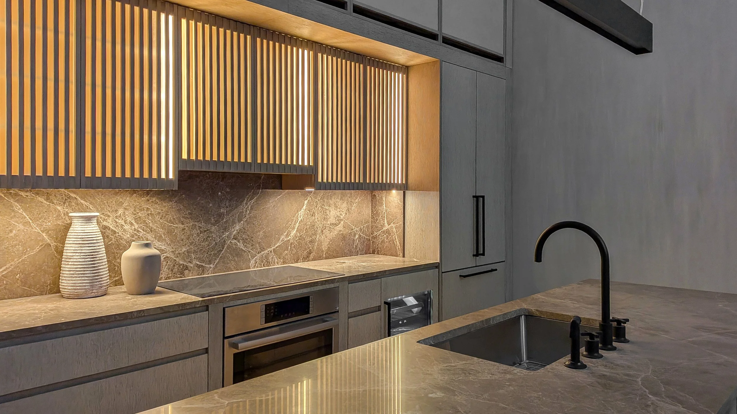 140_W_57_Interior_F13.jpg