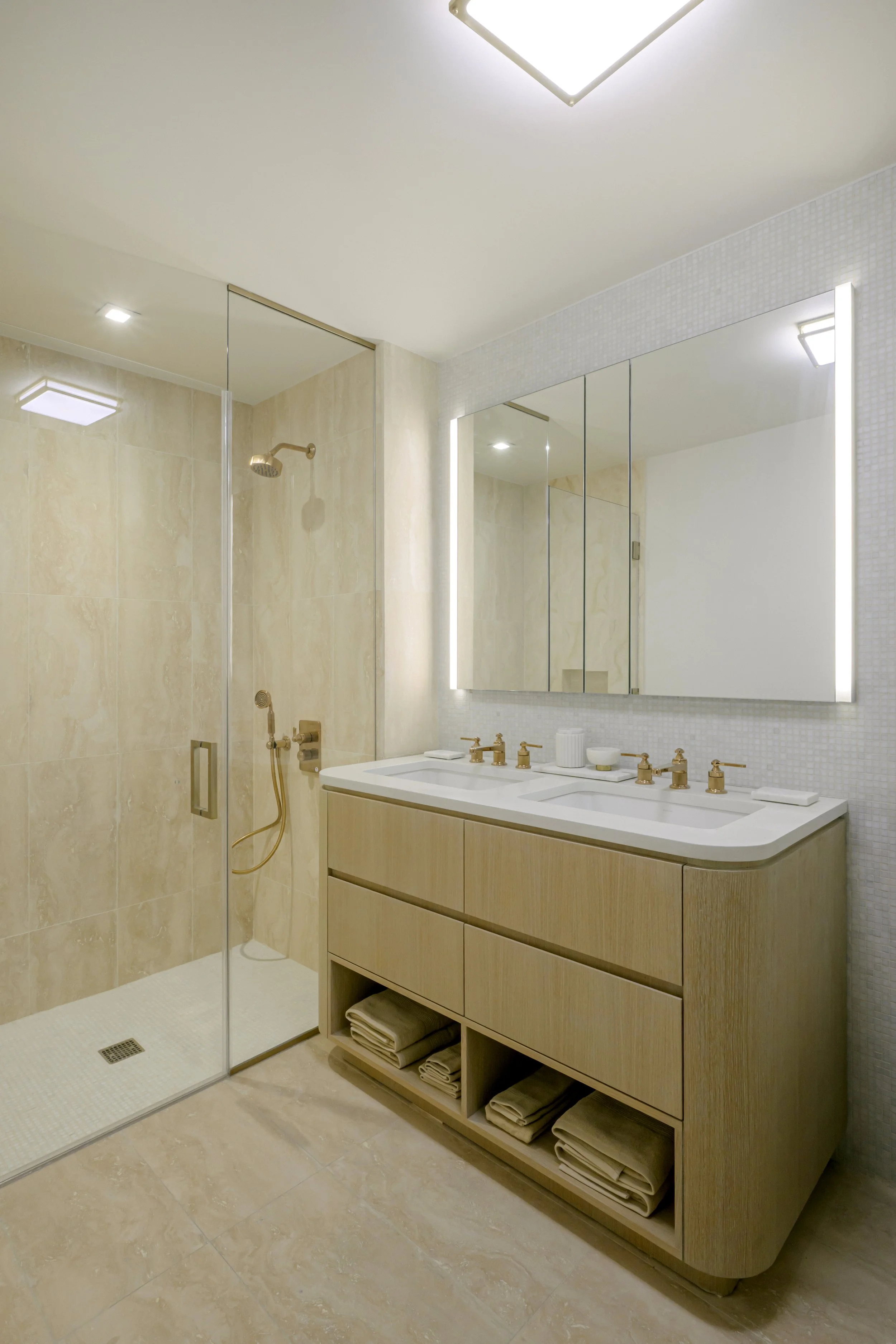 140_W_57_Interior_F6.jpg