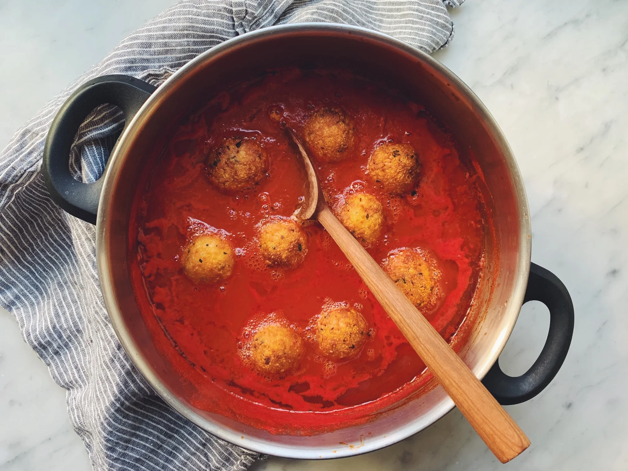 Pallotte Cace e Ove, Specialità Abruzzese