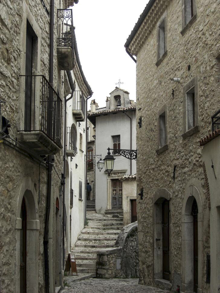 Abruzzo-Tour-03.jpg