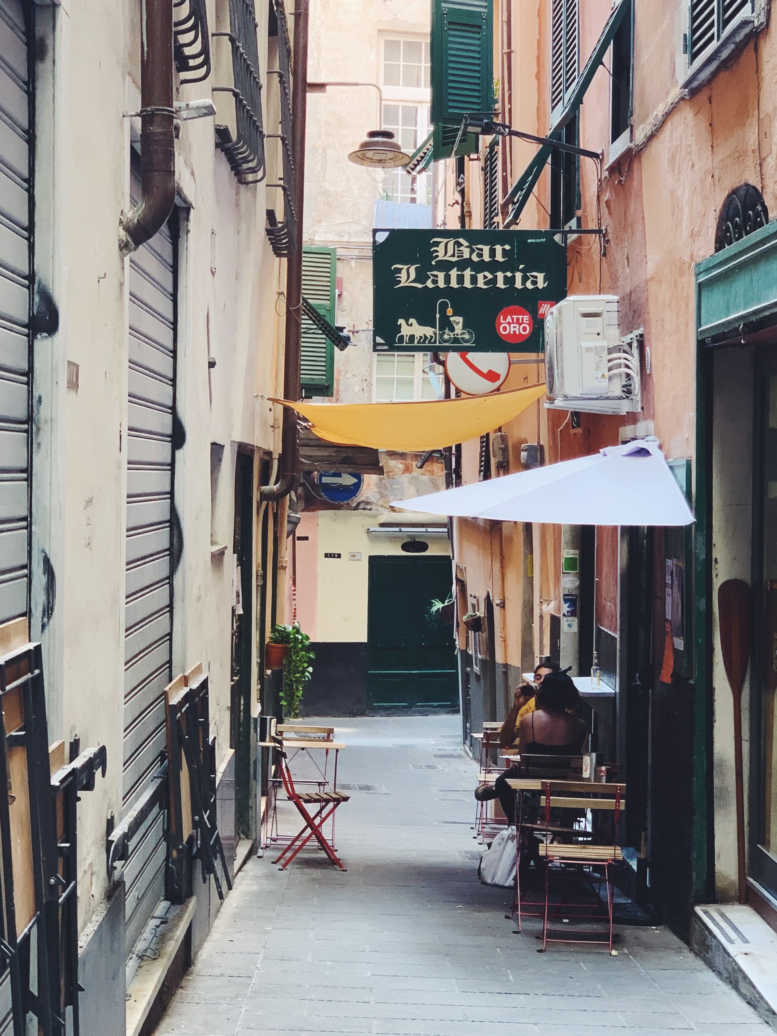 Liguria-culinary-tour-Bar-Latteria-Genova.jpg