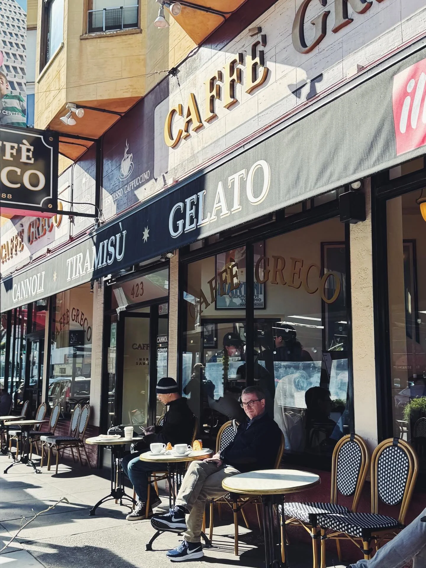 Happy to have some free time to wander around North Beach today. As someone who did not grow up in an Italian neighborhood in the U.S., I am drawn to them.
🇮🇹🇺🇸
#italianamerica #northbeachsf