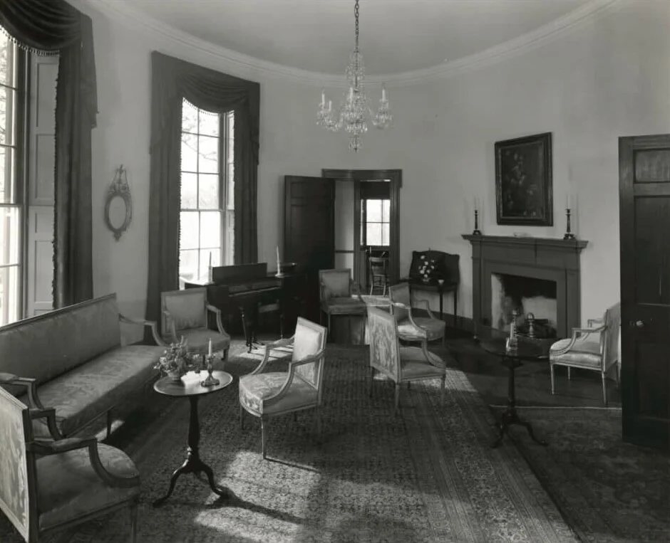  The second floor oval room circa 1960. Photo courtesy Colonial Dames of America, Chapter II 