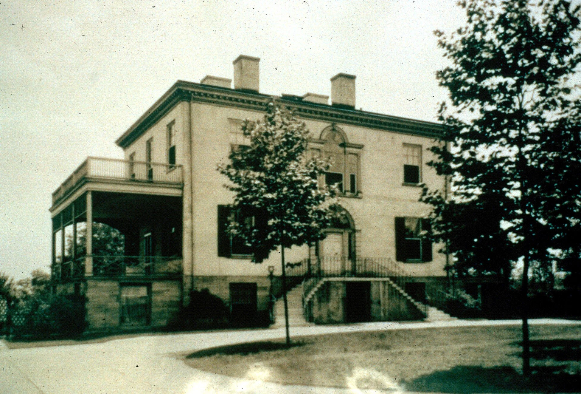  Lemon Hill in 1928. The sycamore trees in the driveway still stand today! Photo courtesy Philadelphia Parks &amp; Recreation 