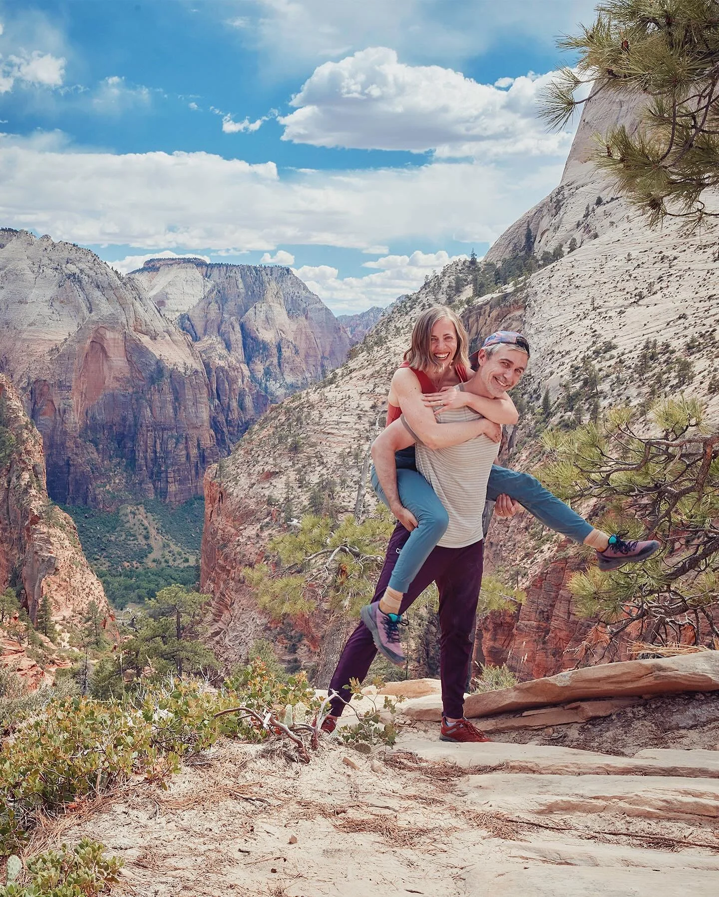 Highlights from a 3 day adventure to Zion National Park to celebrate our 17th anniversary 😊 Our highlights were:

1. The Narrows 
2. West Rim Trail ending with Angels Landing
3. A canyoneering excursion through @zionadventurecompany with the best gu