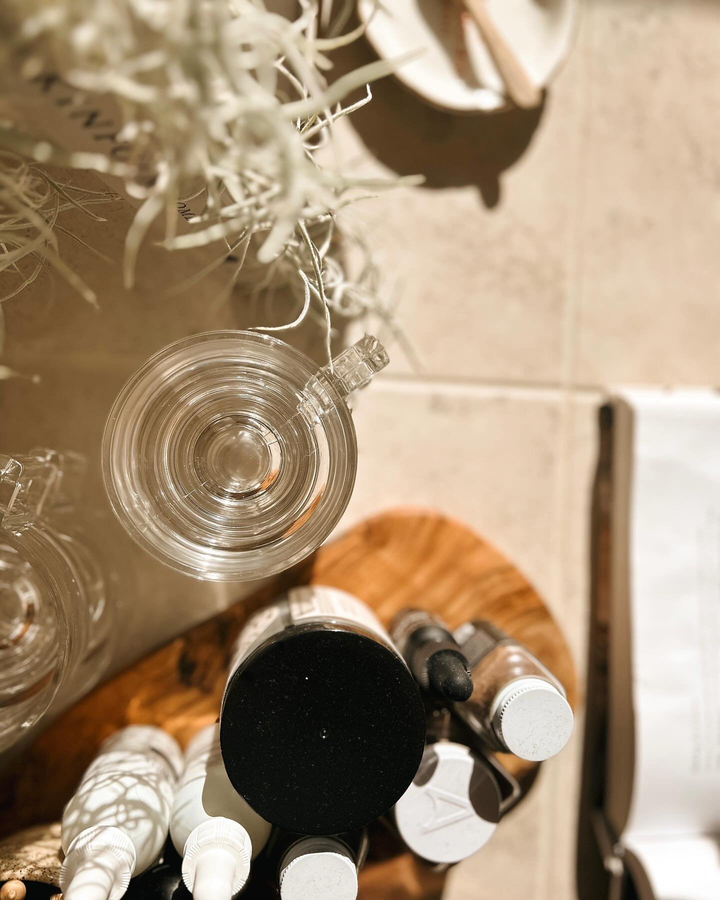 Lately.

Pssssst! One week from today is our Open Studio!! Come shop @firstandevergreen curated vintage goods, home decor, and furniture, plus plants by @theplantdoctors and wine tastes with Good Wine + Company.

1-5pm on Saturday, May 10. DM for the