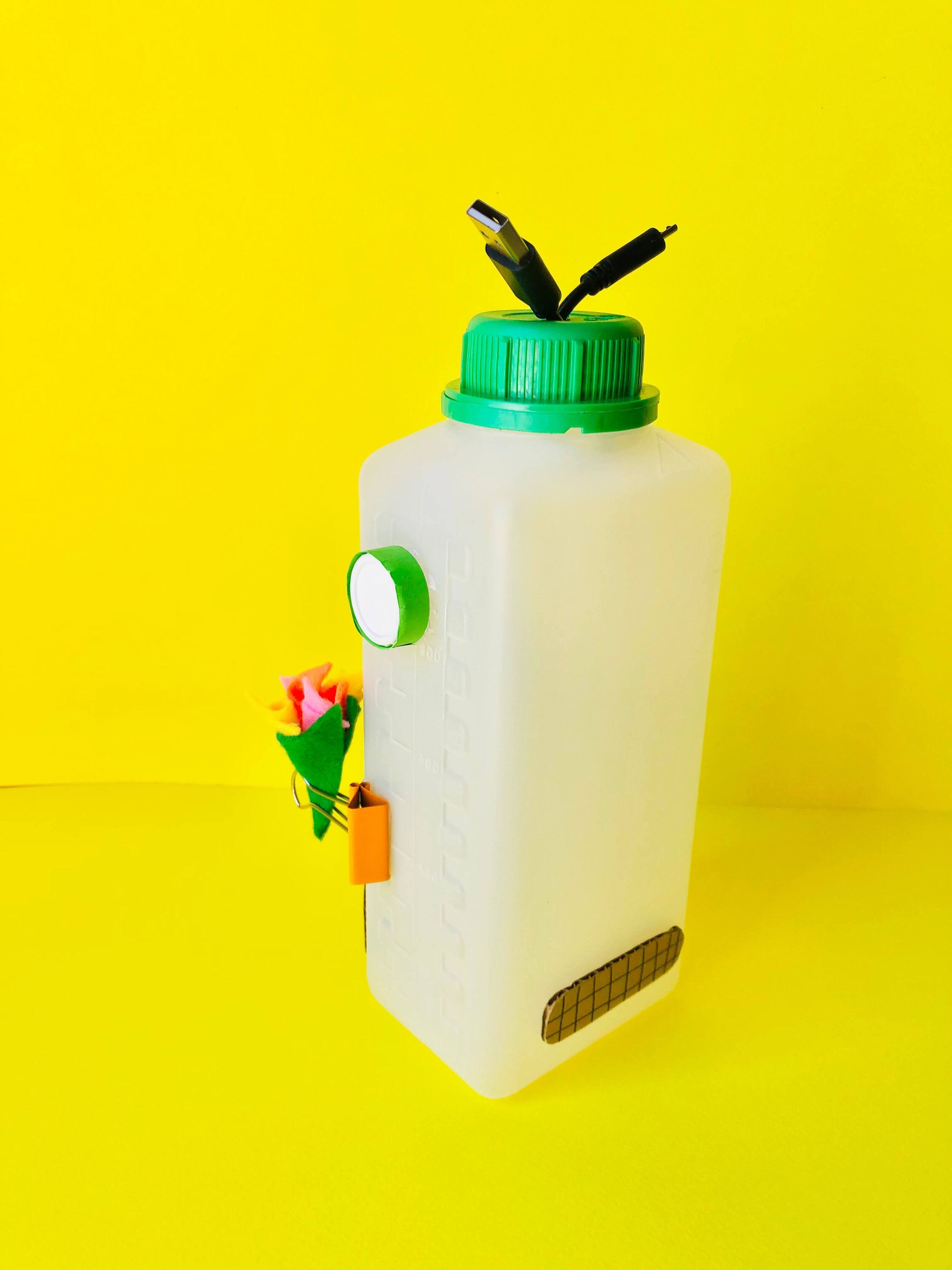 ROBOT TOY MADE FROM BOTTLE — caactus care