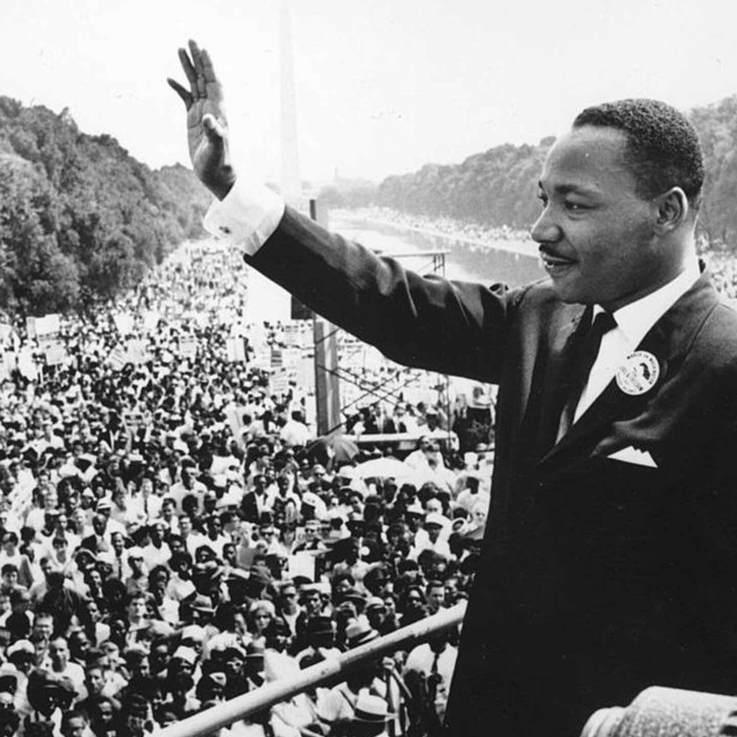 &quot;Darkness cannot drive out darkness; only light can do that. Hate cannot drive out hate; only love can do that&quot; Today we celebrate #MLKday wholeheartedly! ⁠
⁠
⁠
⁠
⁠
⁠
#martinlutherkingjr #martinlutherking #mlkjr #ihaveadream #mlkjrday #civi