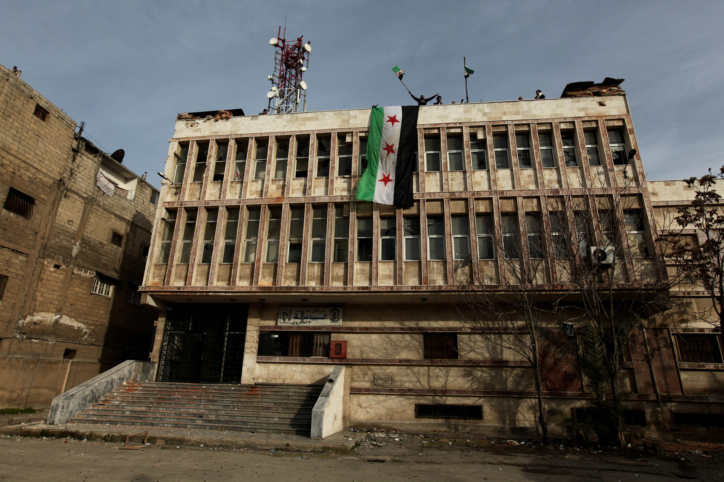  Free Syrian Army attack of the Intelligence services’ building of Bayada, Homs, Feb 06/2012.  