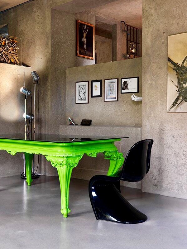 thevisualvamp:
Have a seat