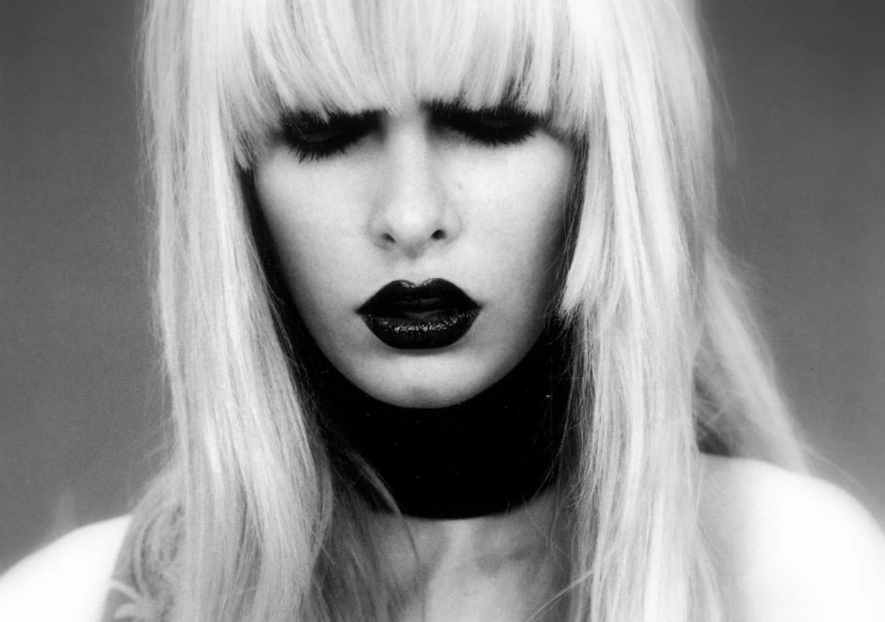 labsinthe:

Atelier Versace photographed by Christophe Kutner from Vogue Italia Couture Supplement 1997 