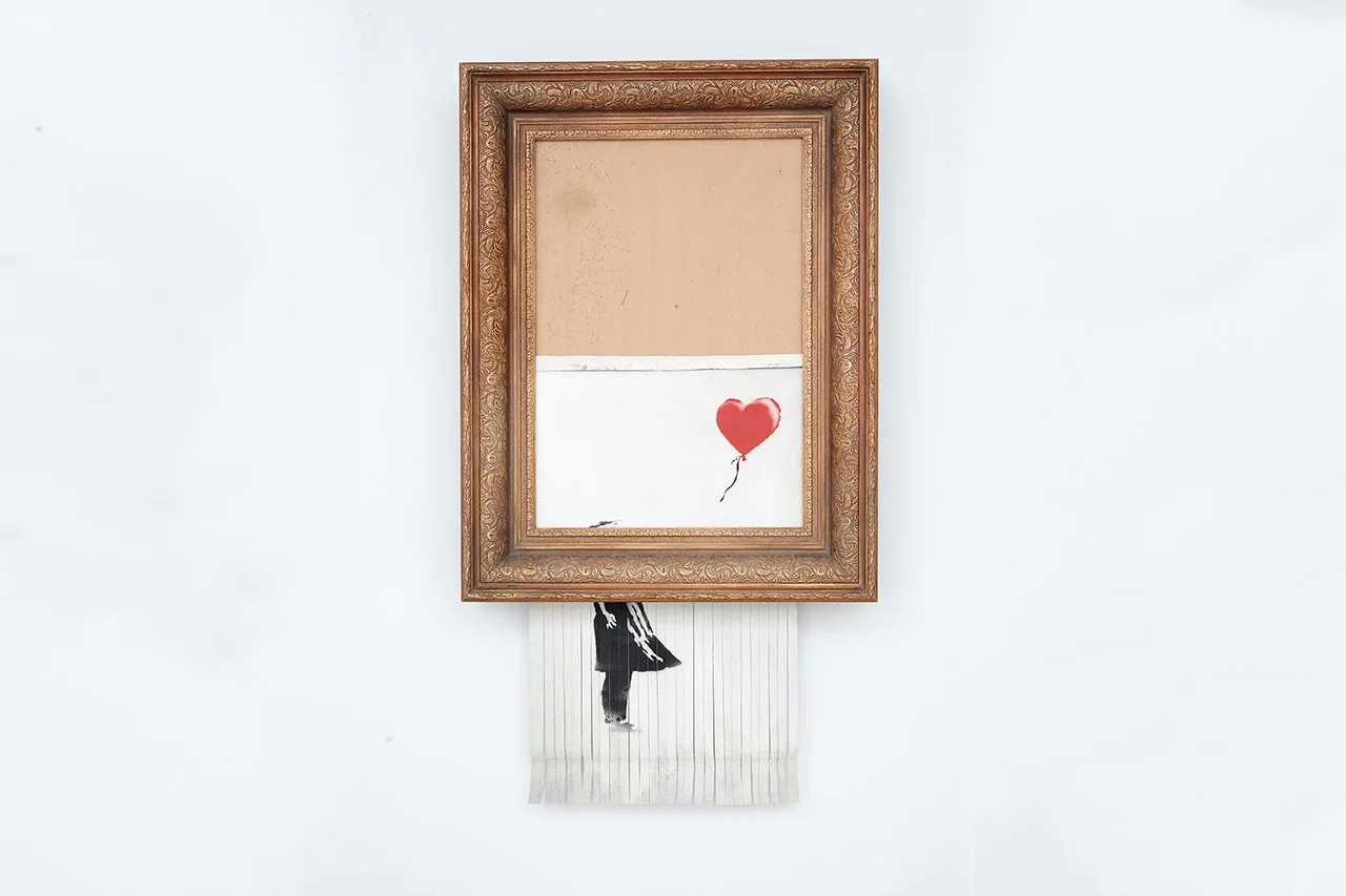 yeehst3r:

Love Is In The Bin - Banksy
