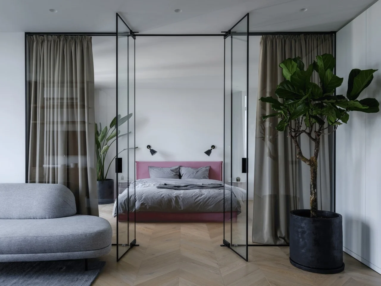 trustyourblood:

Image Courtesy of Iya Turabelidze studio