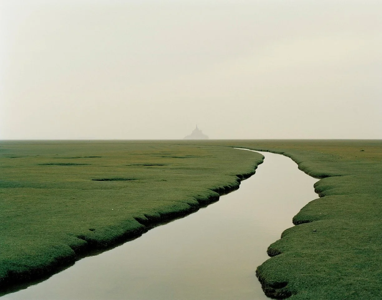 luneballoon:Mont Saint-Michel, Normandy, France 2002 by Nadav Kander