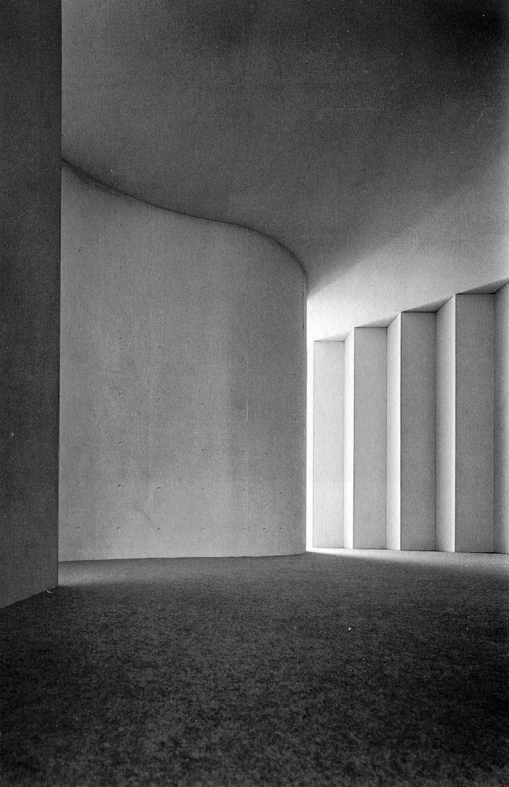 drs-rdt:

House in Kamiwada - Toyo Ito
1976