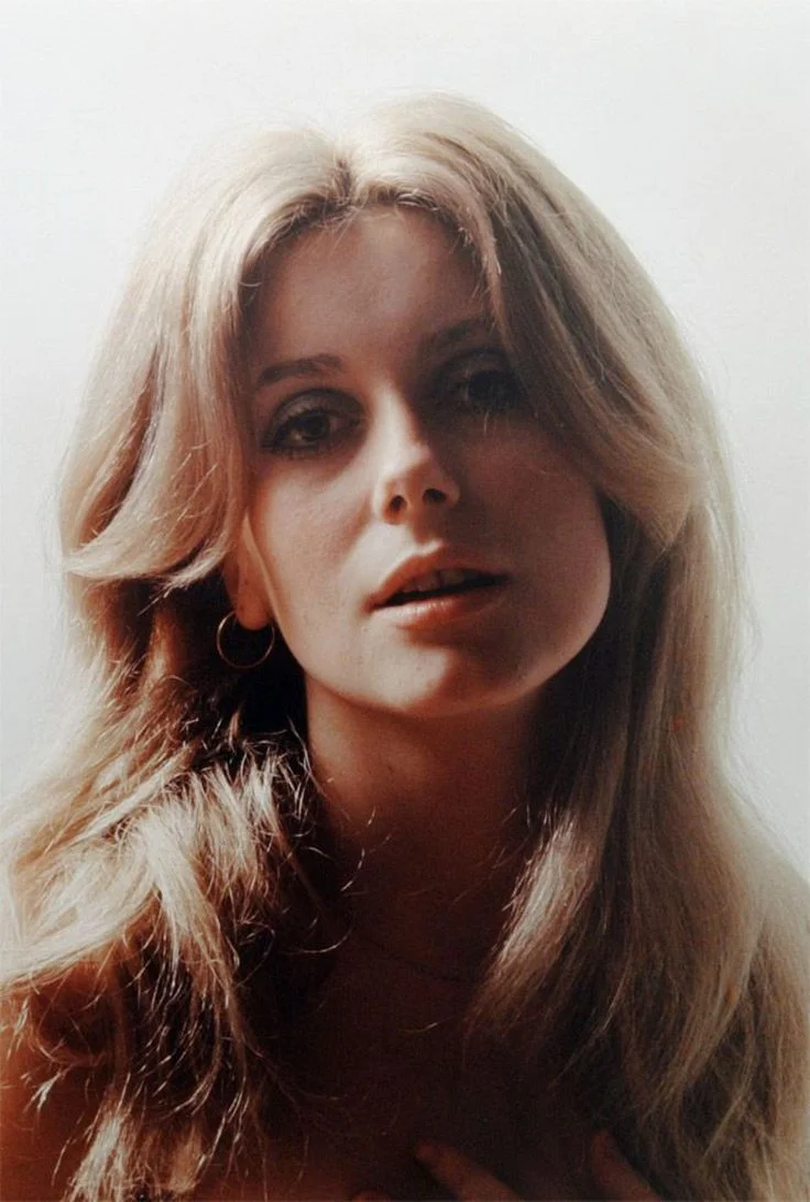 labelledeneuve:


Catherine Deneuve by Jerry Schatzberg (1965)