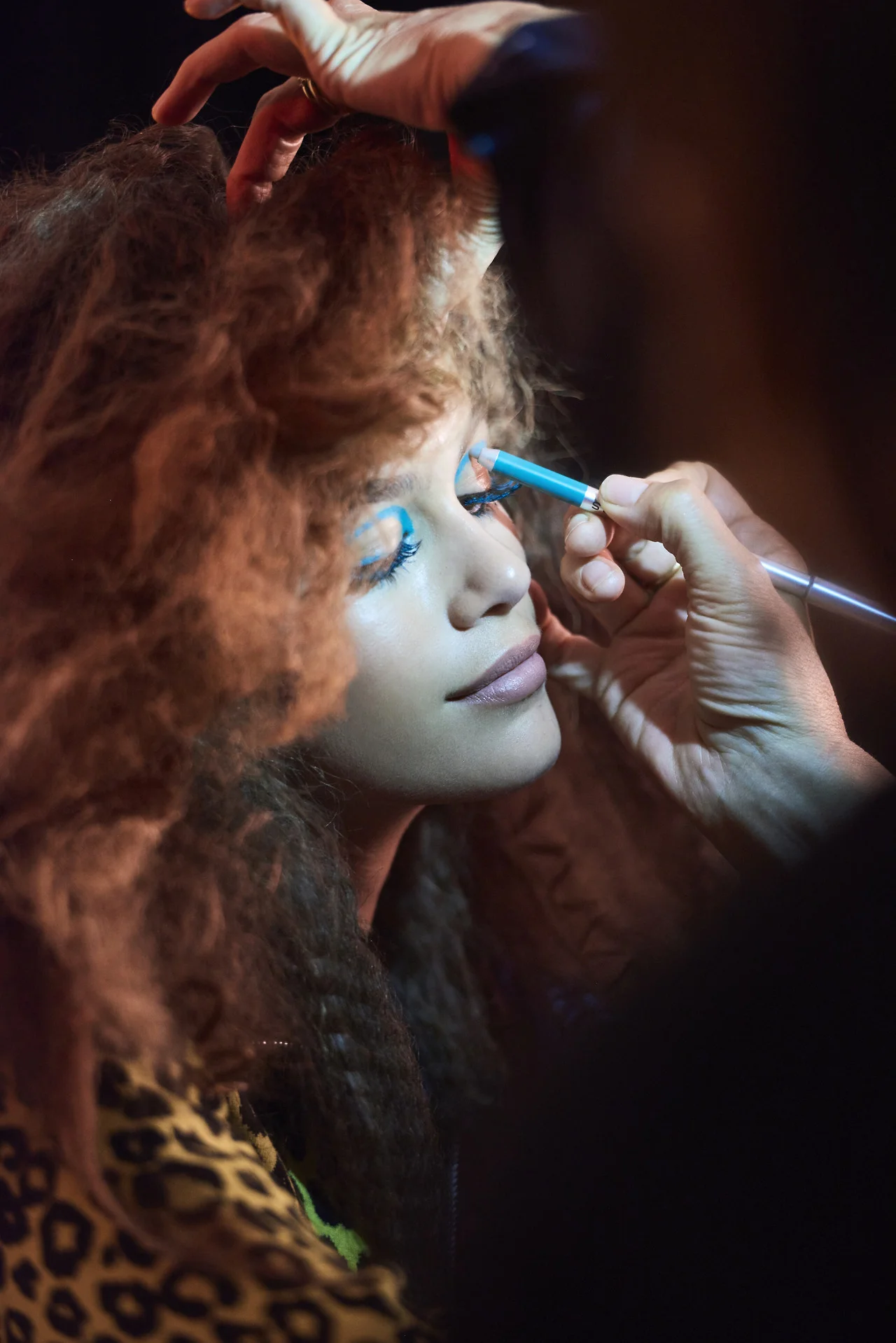 marcjacobs:

Behind-the-scenes with Kaia Gerber on set for our new Highliner Matte Gel Eye Crayon film by Katie Grand, Hype Williams, Diane Kendal and Guido Palau.Follow us on Instagram Stories tonight to get exclusive access to our #MJBxKAIA celebr…