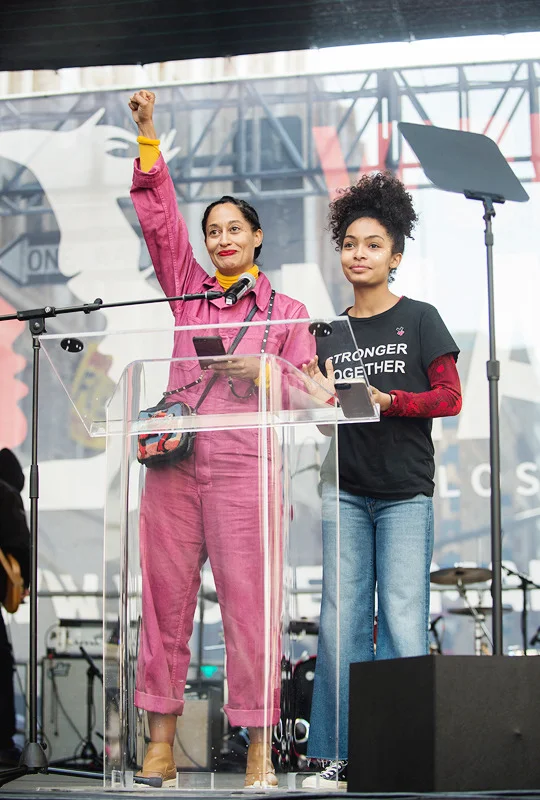 mcavoys:

 Tracee Ellis Ross and Yara Shahidi attend the women’s march in Los Angeles on January 21, 2017 in Los Angeles, California.