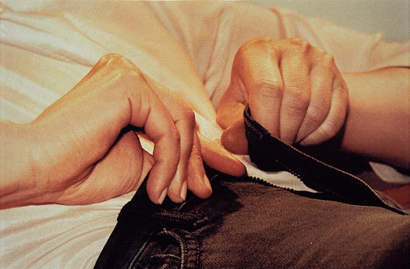 milkstudios:

Zip it. 