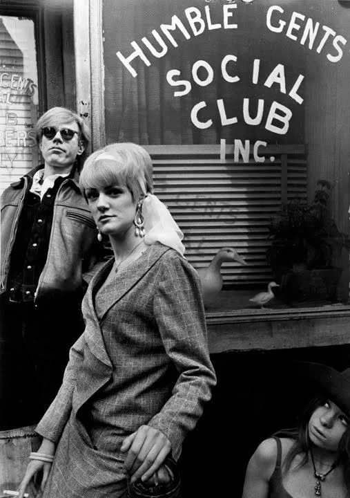 milkstudios:

Join the club Photo: Larry Fink More photos here 