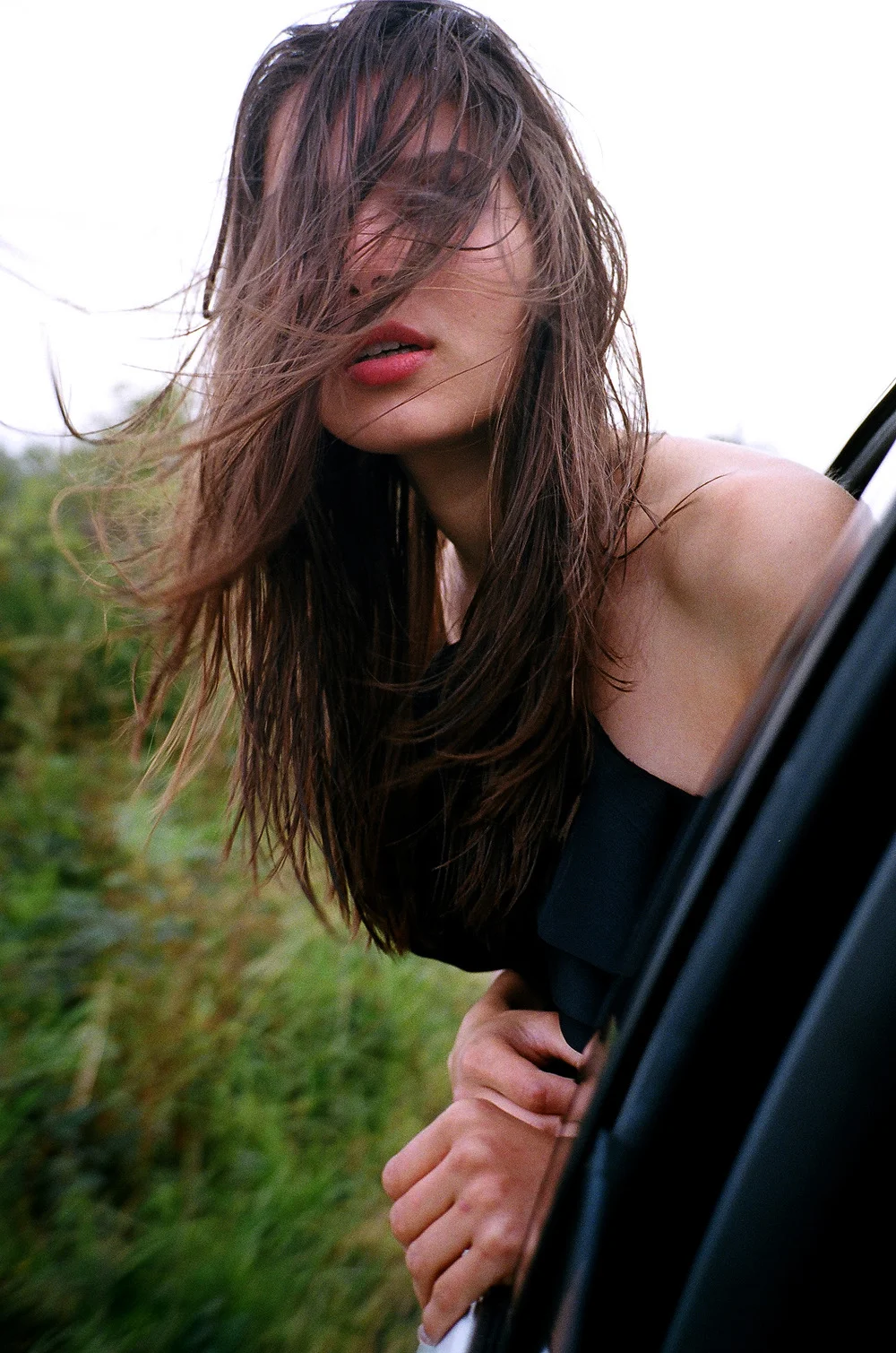oystermag:

Oyster Beauty: ‘I Drove All Night’ Shot By Renee Carey