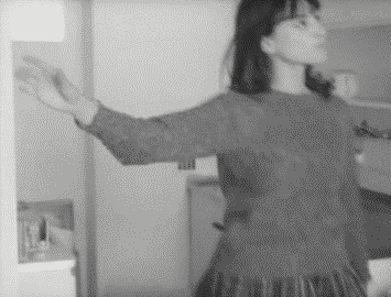 the-clear-conscious:

idontbelieveinfreelove:

Anna in Le Petit Soldat