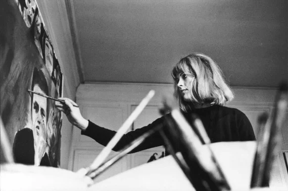 the60sbazaar:

British Pop artist Pauline Boty at work in her London studio 