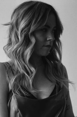 TO BALAYAGE OR TO FOIL, THAT IS THE QUESTION