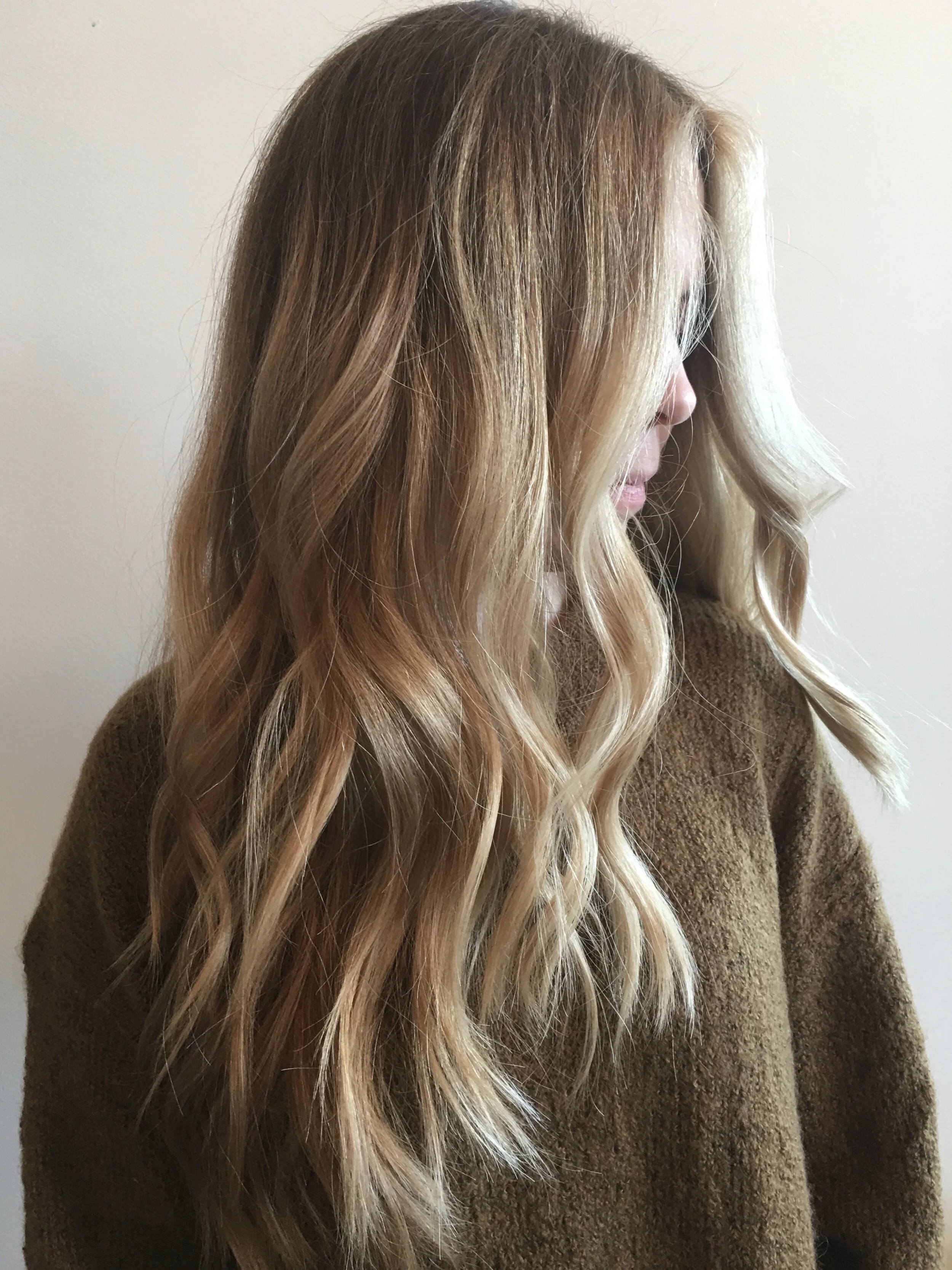 BALAYAGE AND THE HAND PAINTING OF HAIR