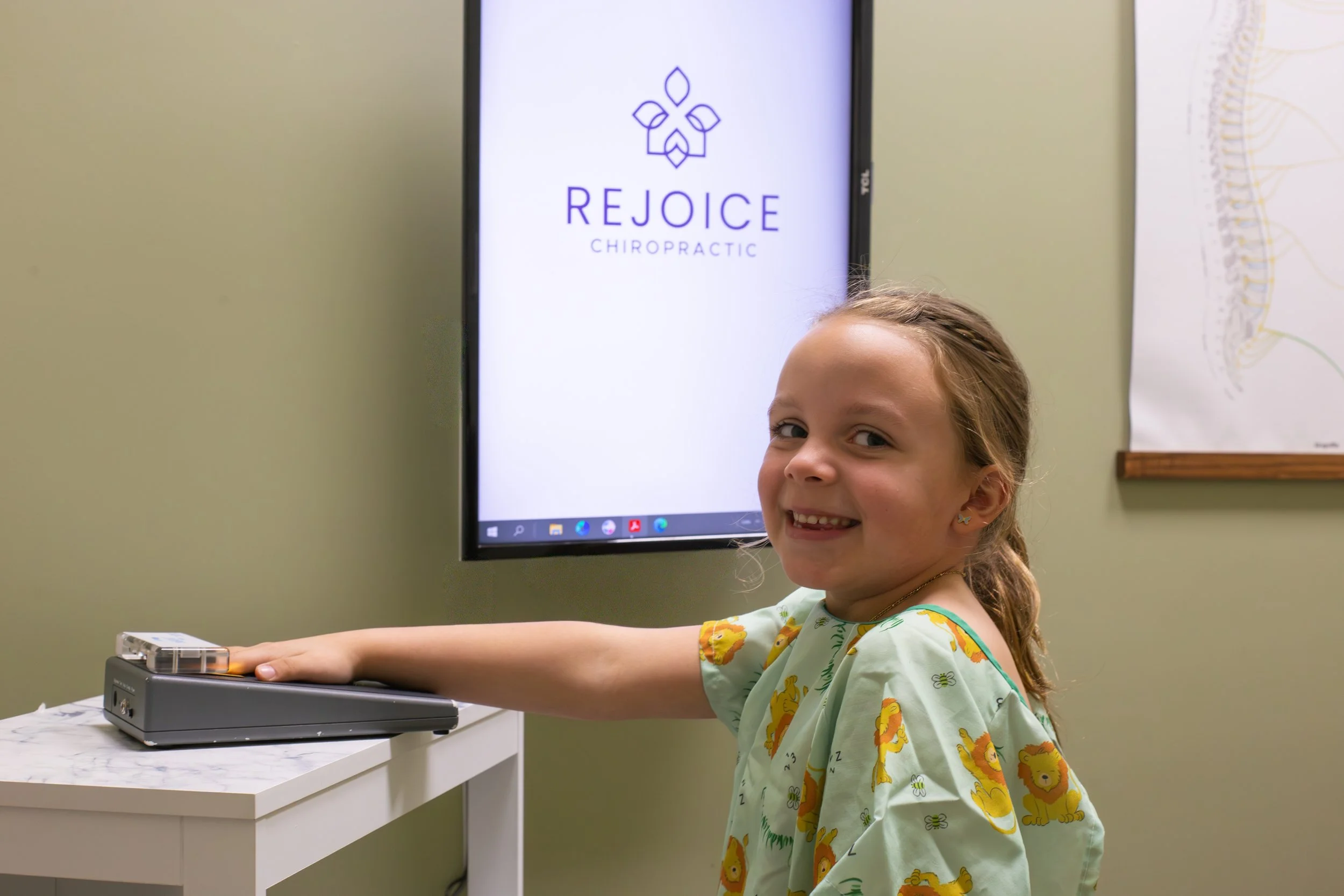 Schlough-Media-Eau-Claire-brand-photography-Rejoice-Chiropractic-Final-41.jpg