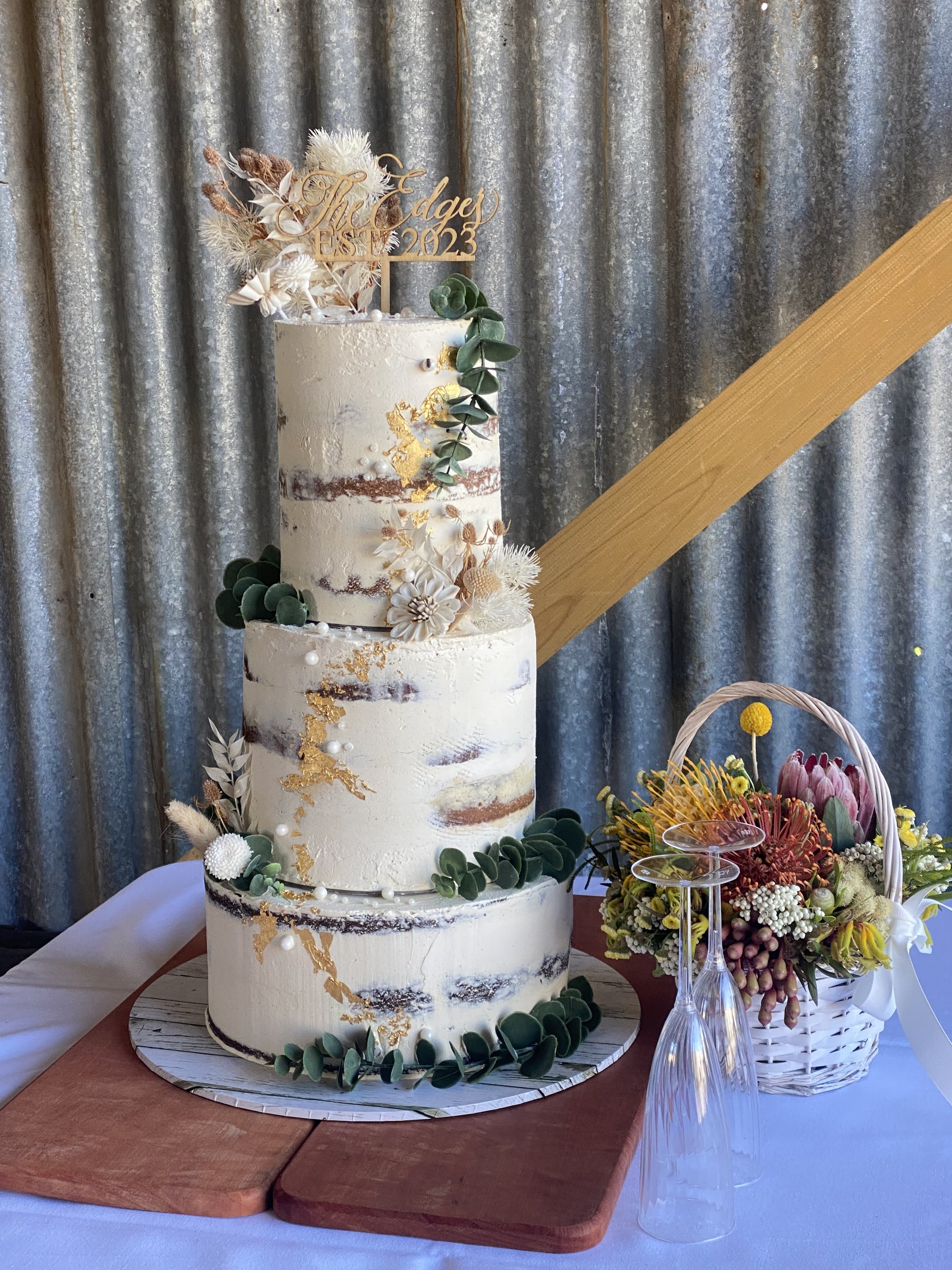 Ikonic Events_Warrnambool Wedding Cakes_Grazing Tables_Bridal Expo 1.jpeg