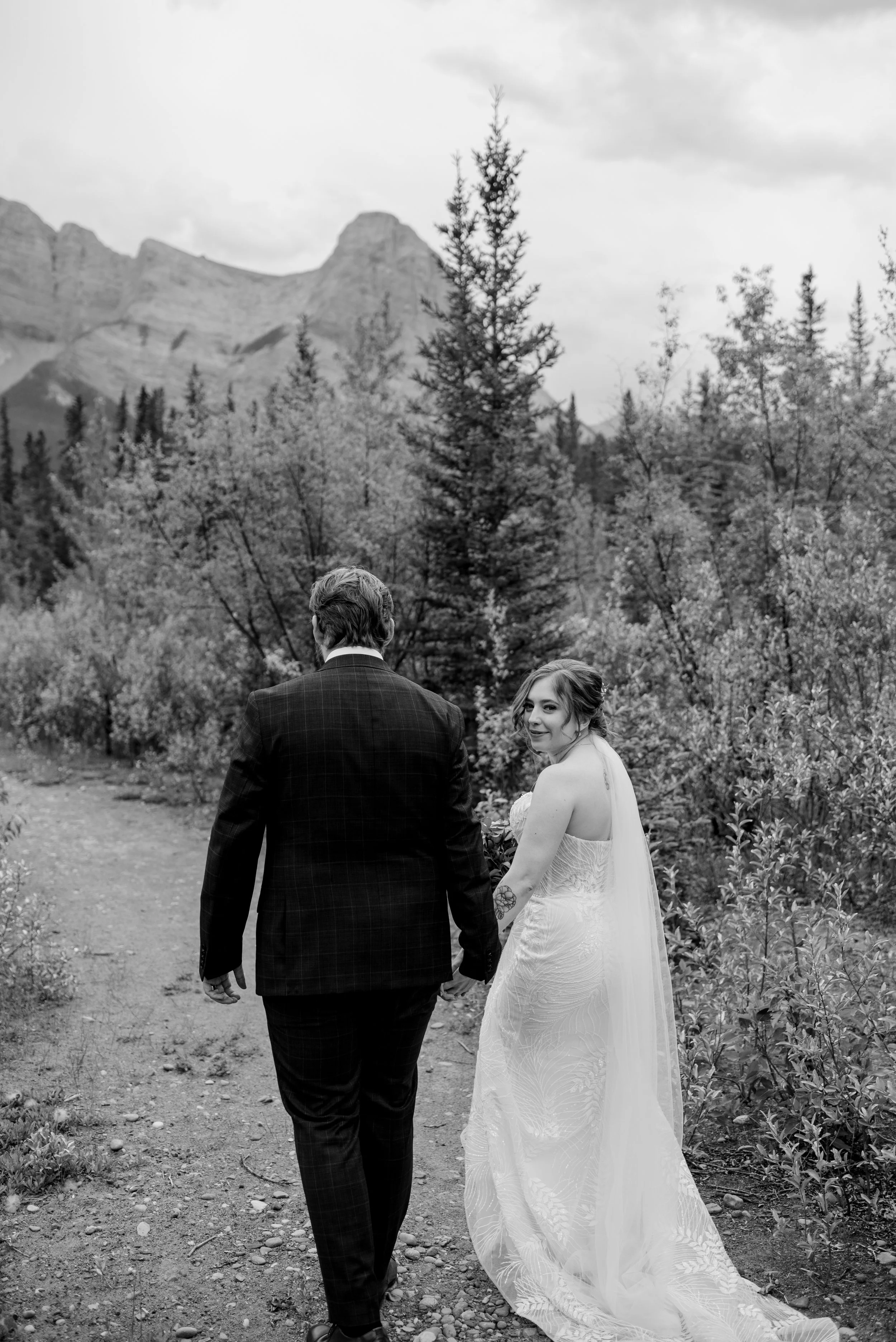 Gaskell Wedding | June 29, 2023 | Sophia Bellissima Photography | Central Alberta, Canada-203.jpg