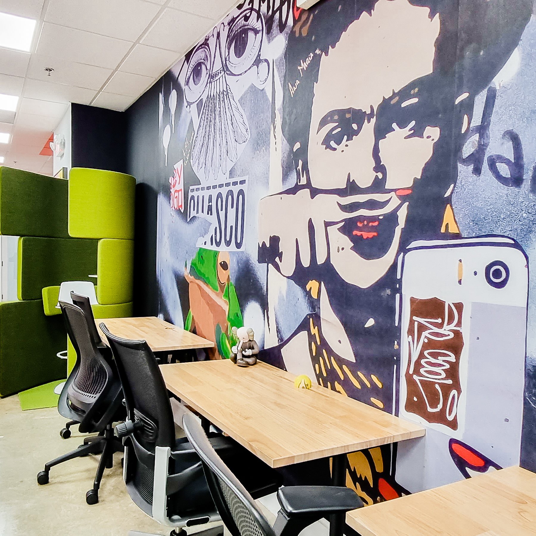 Dedicated Desks Palm Beach