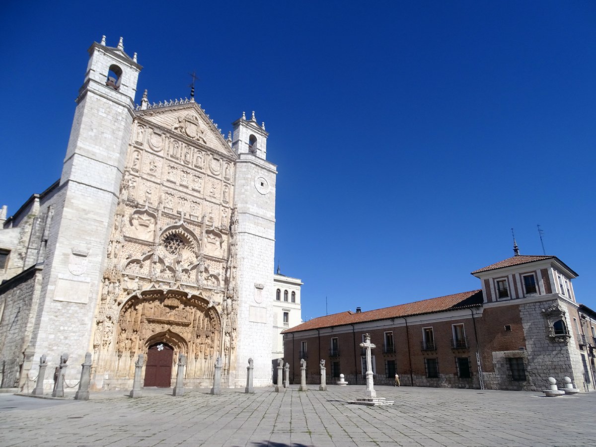 Stunning exterior of the church of San Pablo in Valladolid on a sunny day