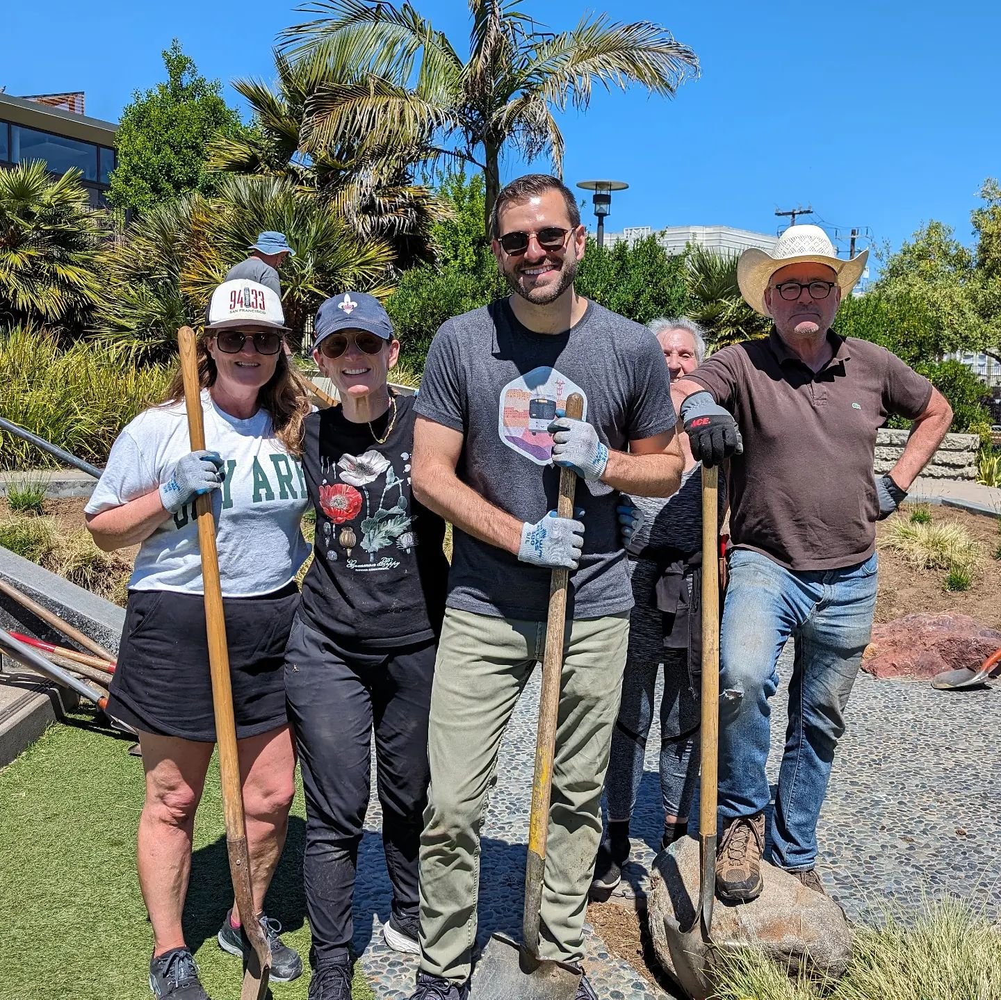 Beautiful weekend to get to work with the Friends of Joe DiMaggio Playground! We added more than 50 new plants around the playground. Thanks to this incredible group who have been stewards of our amazing North Beach open space for the last 15 years.